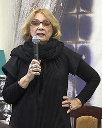 Алла Демидова