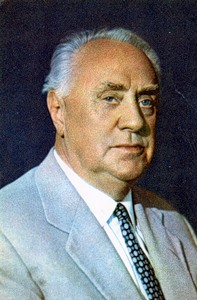 Михаил Жаров